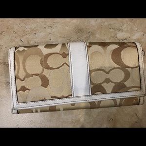 Coach wallet